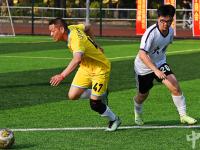 IM电竞-包含足球狂欢持续上演，球场上的悬念扣人心弦的词条