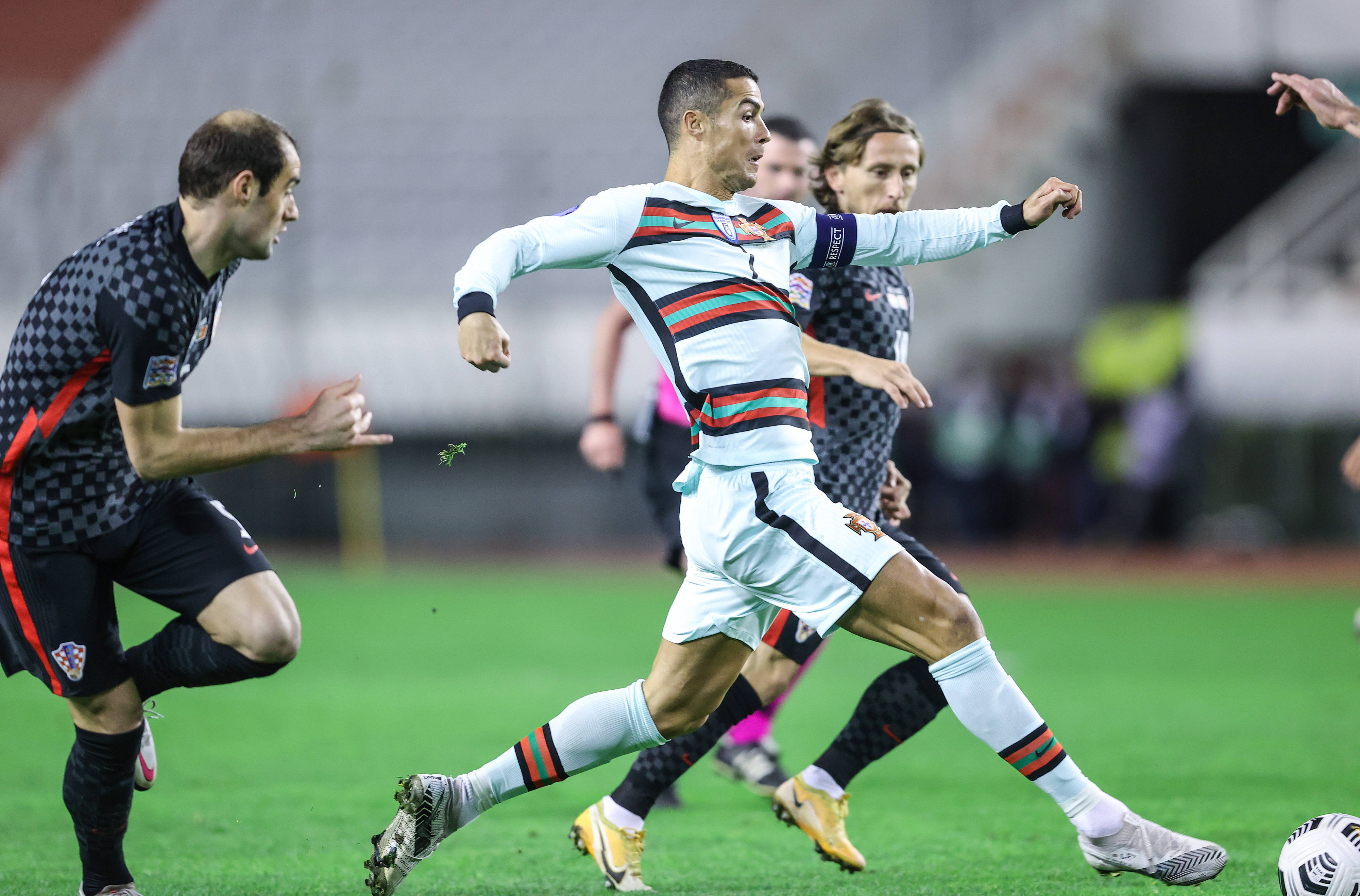 包含克罗地亚大胜瑞典,成功晋级欧洲杯四分之一决赛的词条 包含克罗地亚大胜瑞典,成功晋级欧洲杯四分之一决赛的词条