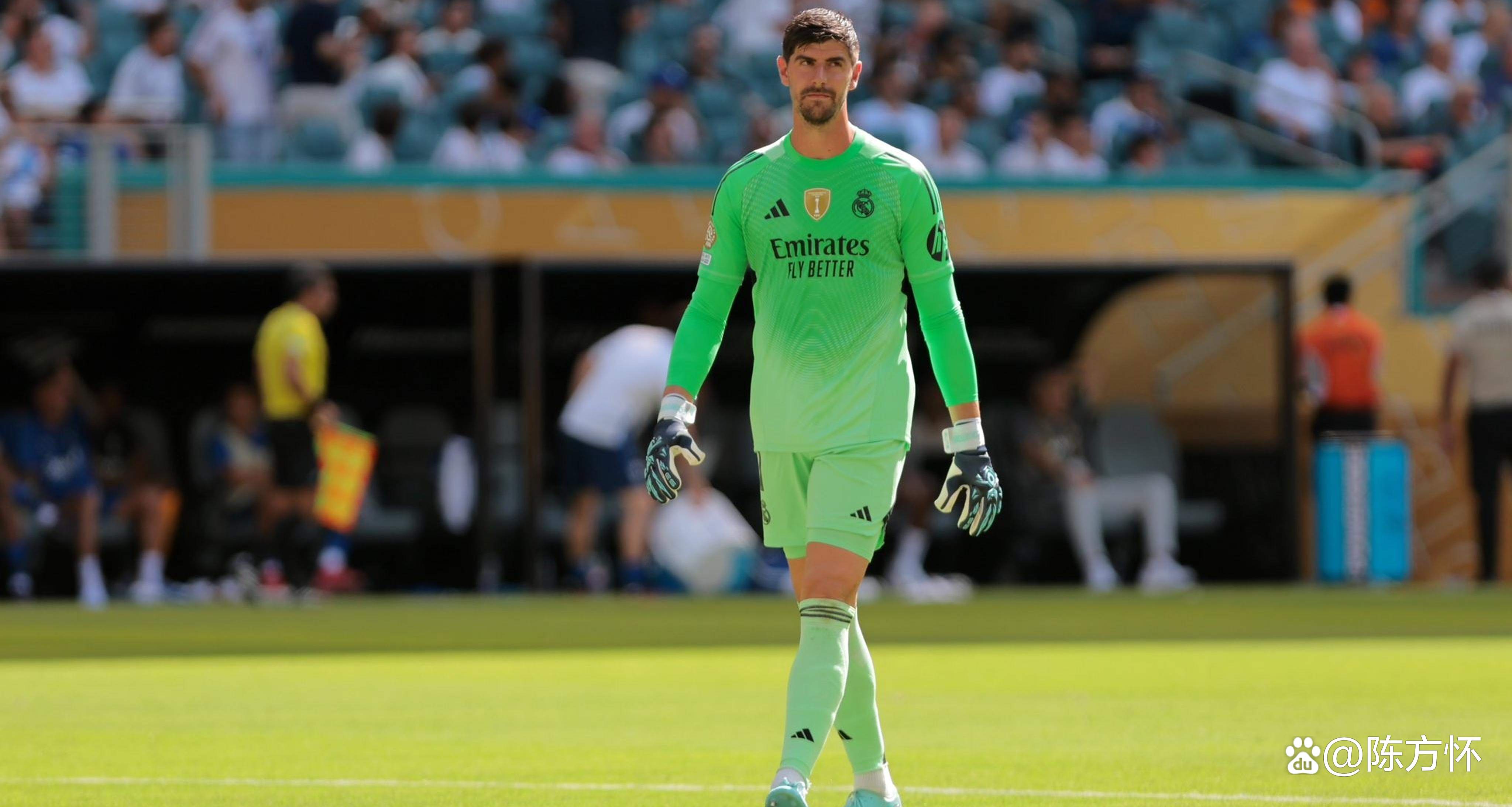 关于皇马门将库尔图瓦伤愈归队,助球队连胜的信息 关于皇马门将库尔图瓦伤愈归队,助球队连胜的信息