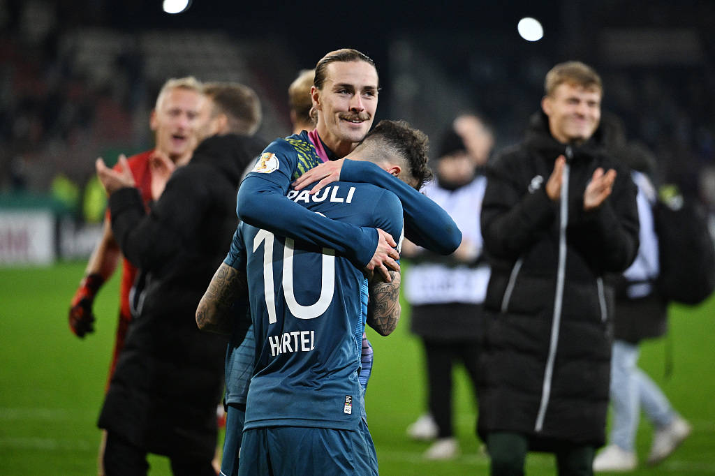 圣埃蒂安主场失利,士气受挫的简单介绍 圣埃蒂安主场失利,士气受挫的简单介绍