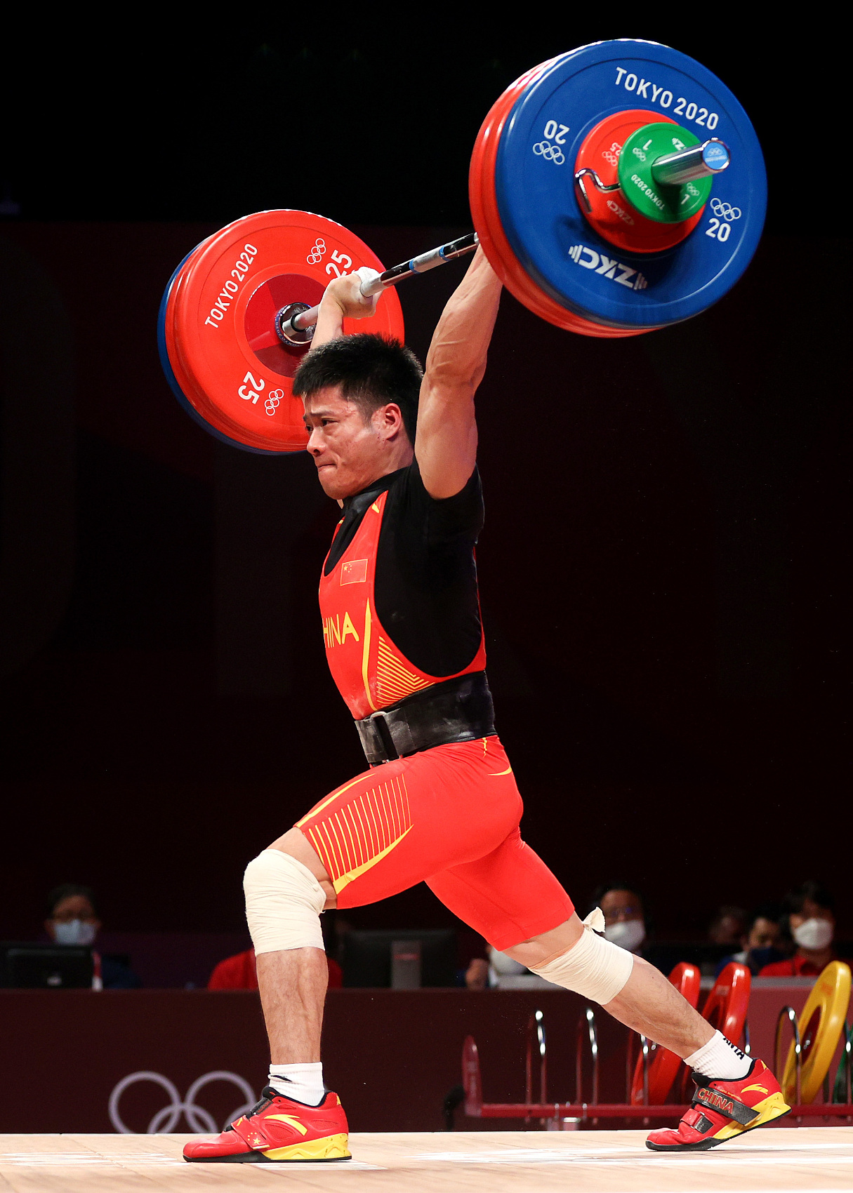 包含竞技场上,团队合作与个人英雄主义交相辉映的词条 包含竞技场上,团队合作与个人英雄主义交相辉映的词条