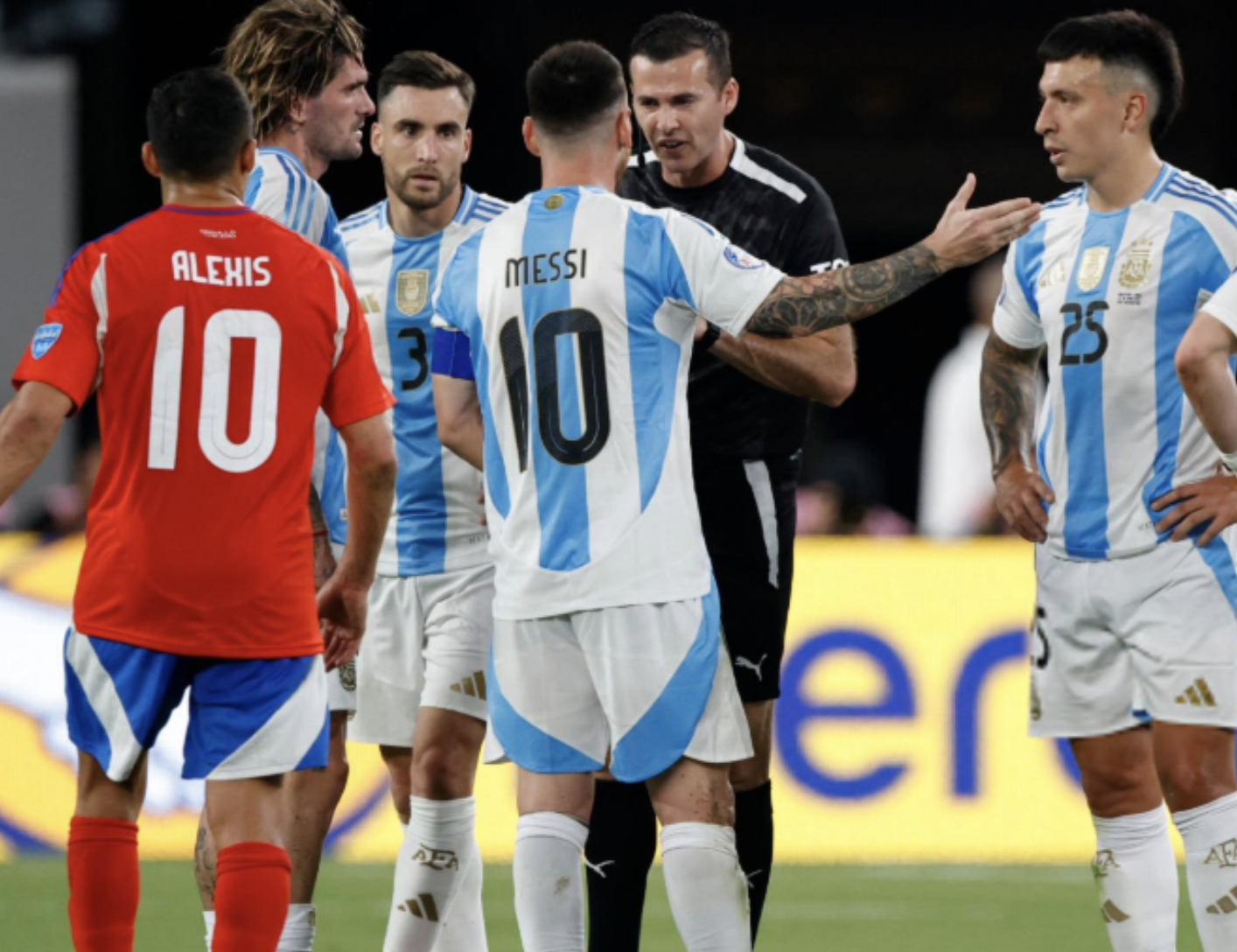 关于阿根廷意外失利,欧洲杯前景蒙上一层阴影的信息 关于阿根廷意外失利,欧洲杯前景蒙上一层阴影的信息