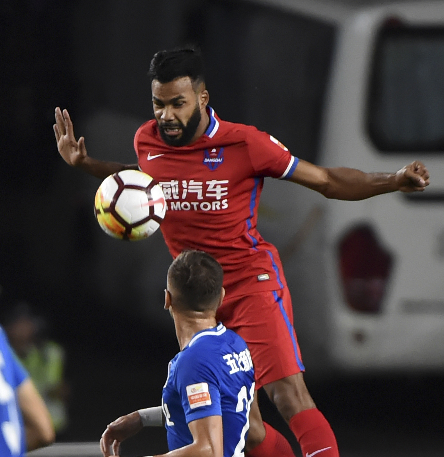 强强对话:重庆斯威迎战深圳佳兆业,谁能笑到最后?的简单介绍 强强对话:重庆斯威迎战深圳佳兆业,谁能笑到最后?的简单介绍