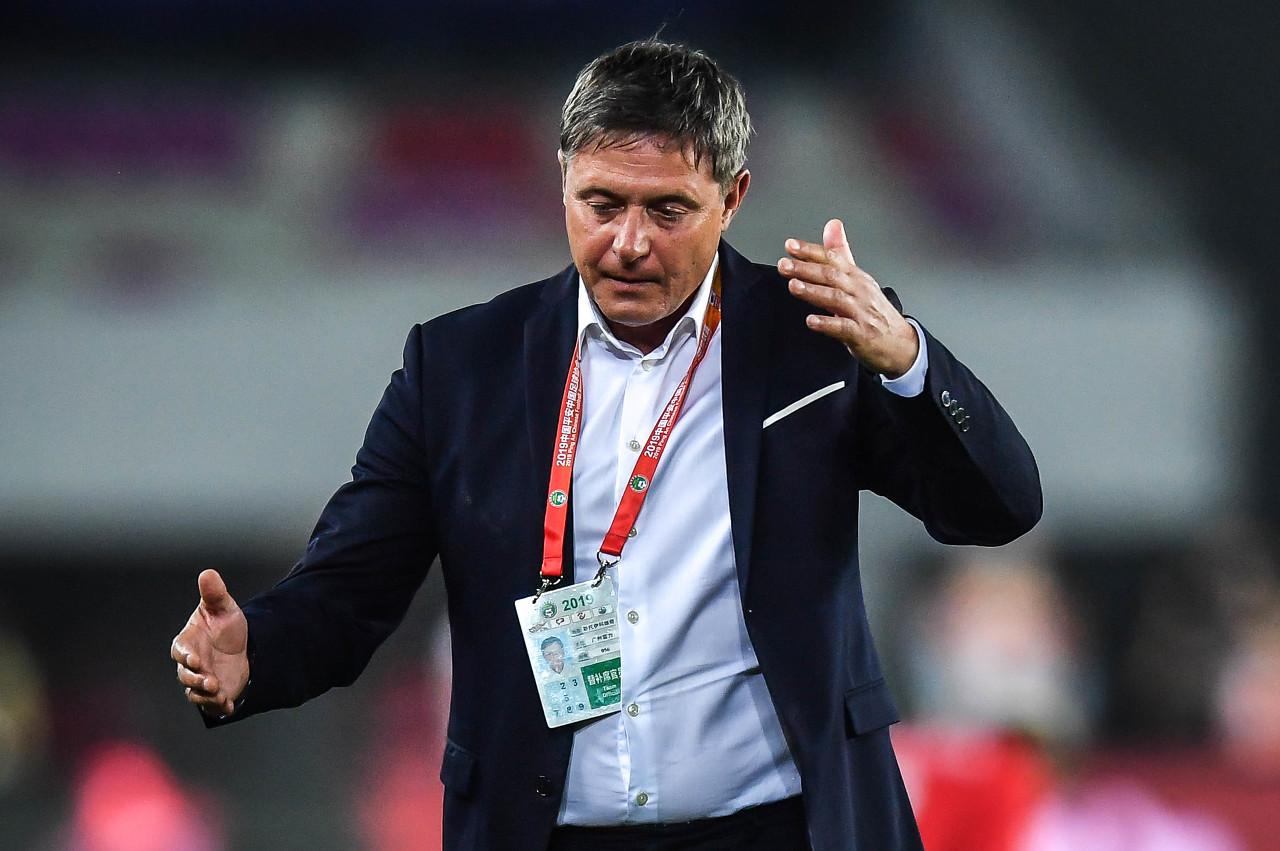 包含塞尔维亚国家队豪取三分，壮志凌云的词条