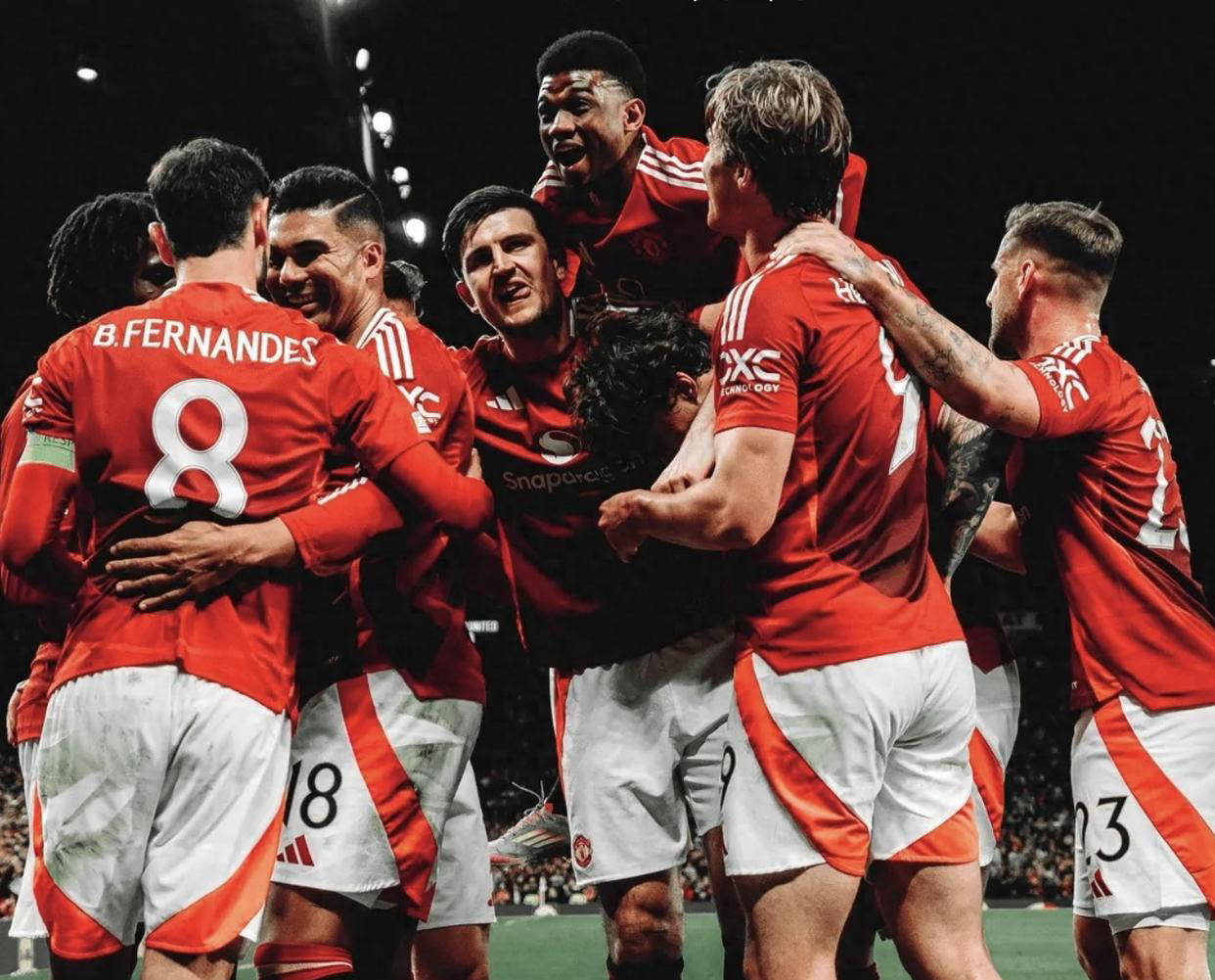 曼联客场不敌热刺,遭遇失利 曼联客场不敌热刺,遭遇失利