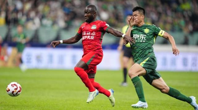 北京国安主场大胜河南建业,表现趋于稳定 北京国安主场大胜河南建业,表现趋于稳定