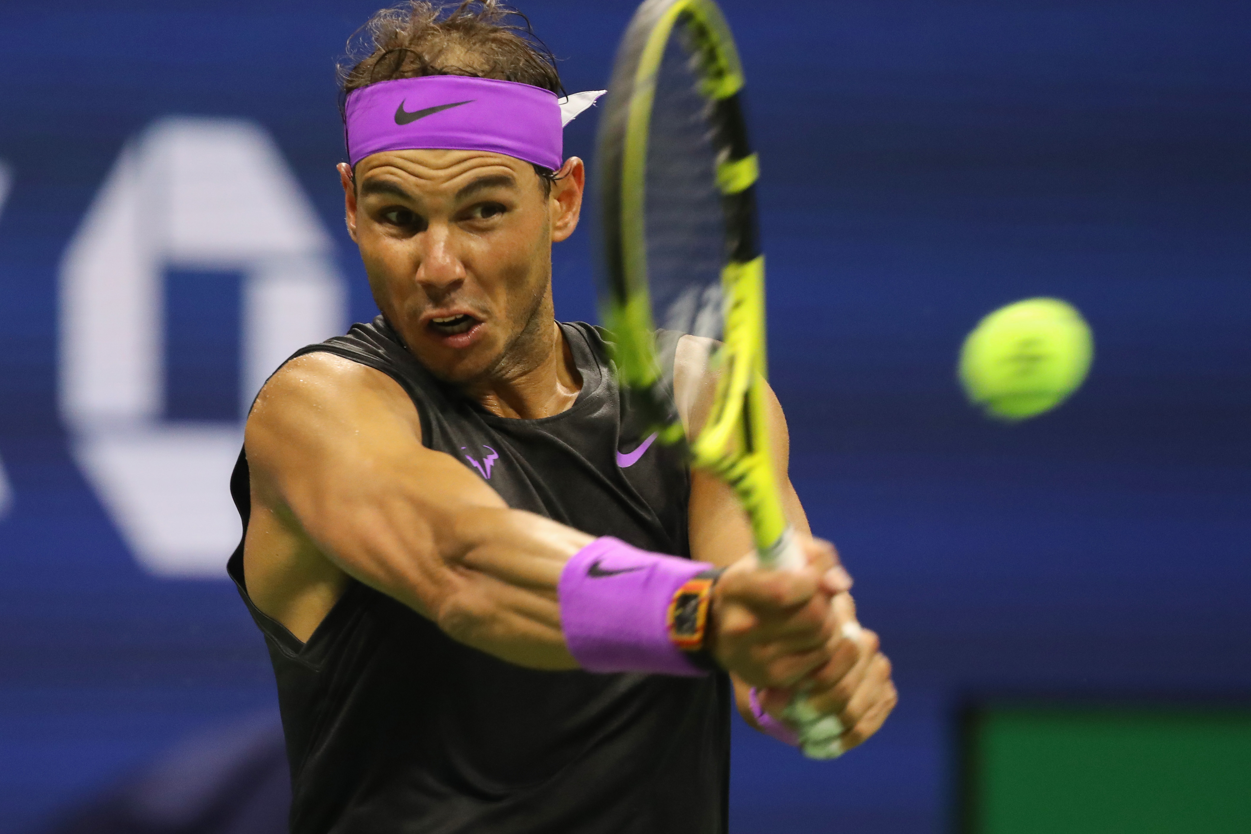 关于德国网球队绝杀英国网球队，纳达尔打破历史纪录的信息