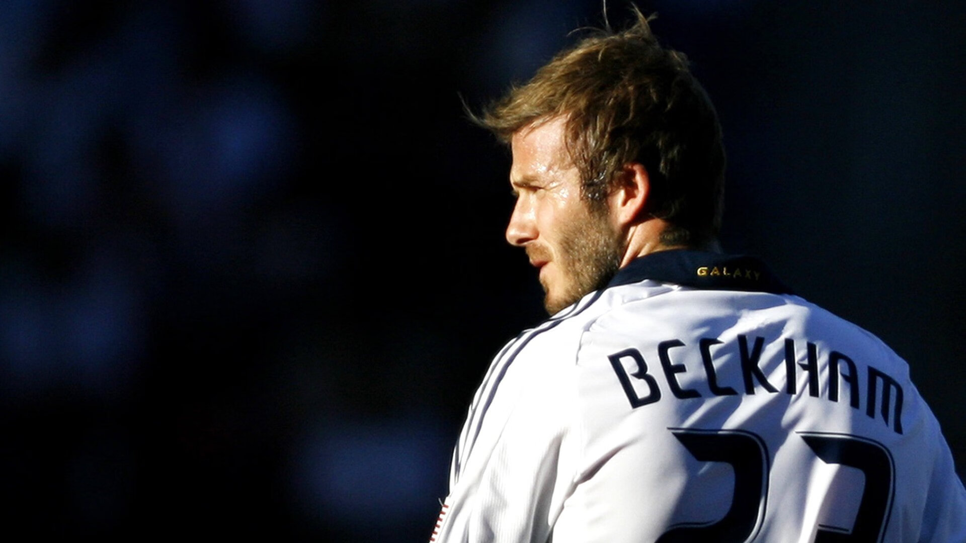 伊布节奏,当欧冠半决赛之夜被一个幽灵掌控